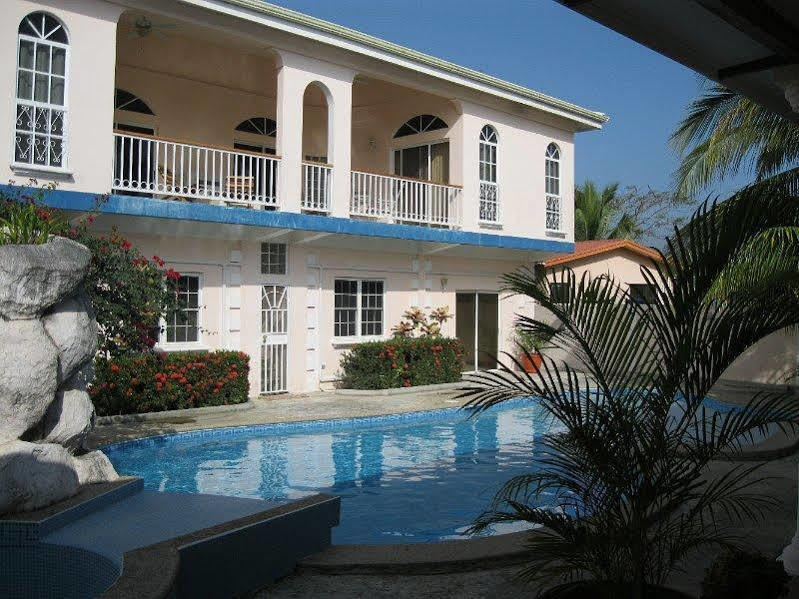 Villa San Juan Белмопан Екстериор снимка