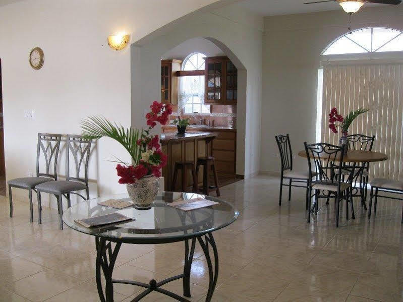 Villa San Juan Белмопан Екстериор снимка